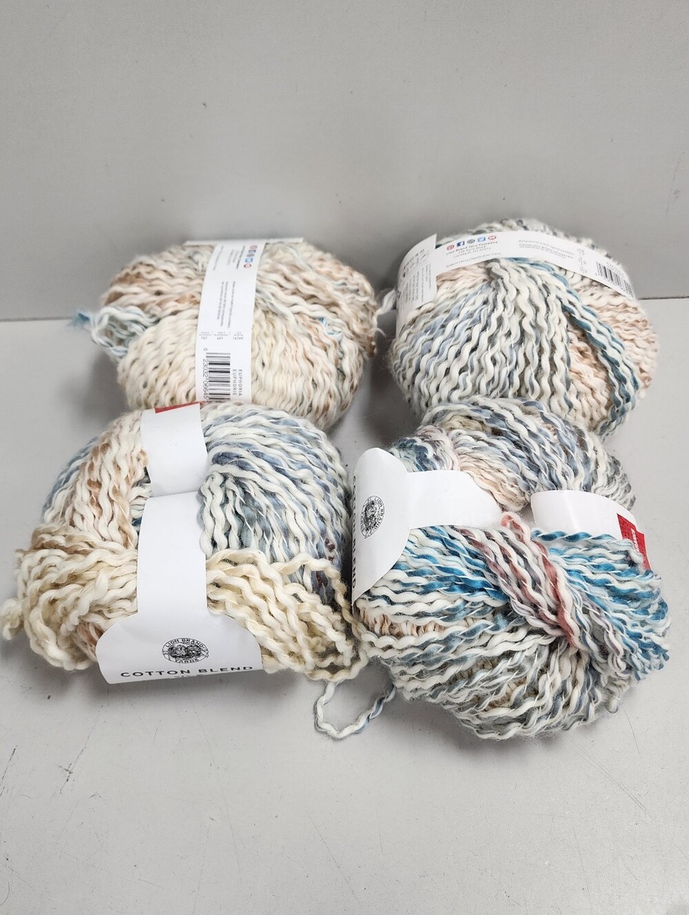Yarn Lot - Picture 13 of 14